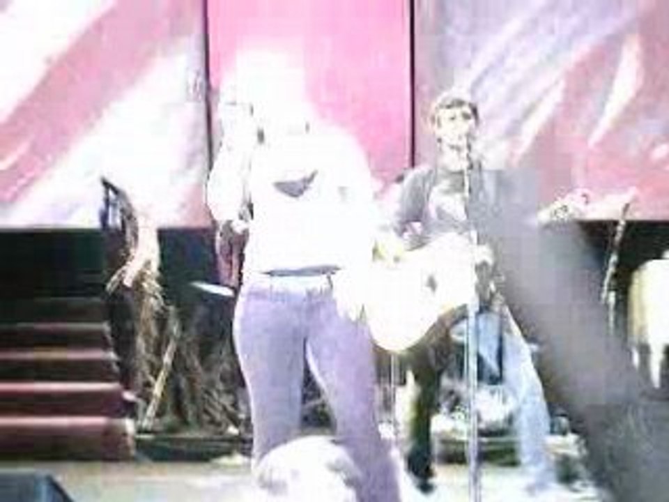 Kelly Clarkson - Gone (Wolverhampton Civic 20.03.08)