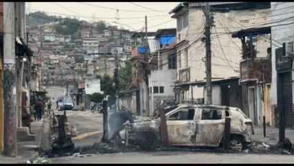 A Rio de Janeiro raid antidroga si trasforma in scena di guerra