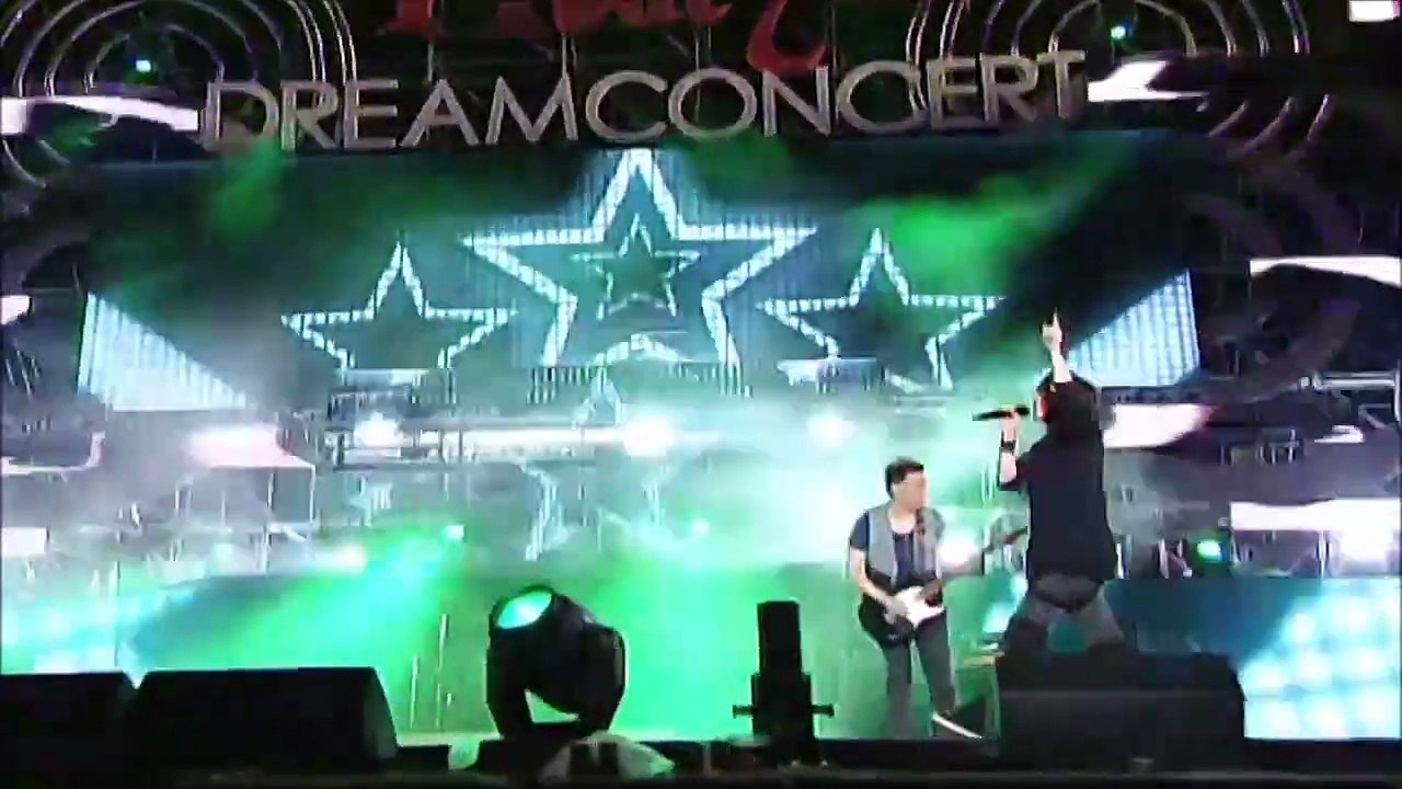 愛情表現 by Flower ● 【K-POP ドリームコンサート2010秋】 · Hally...