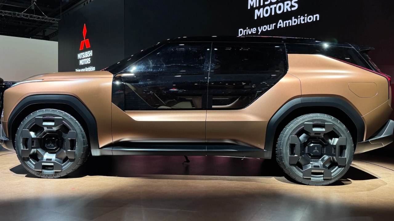 Futuristischer Plug-in-Hybrid: Mitsubishi Elevance mit Allrad durch In-Wheel-Motoren