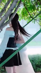 On the first day of school, she offended several prominent figures at Jiang University, thinking her future would be fraught with difficulties. However, to her surprise, the spoiled young master protected her at every turn, showering her with affection an