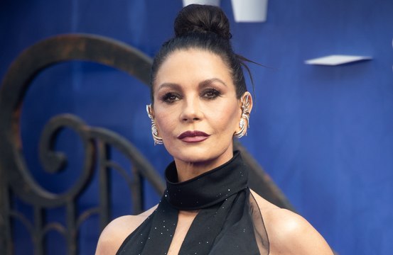 Catherine Zeta-Jones: Tochter Carys klaut ihr die Kleider