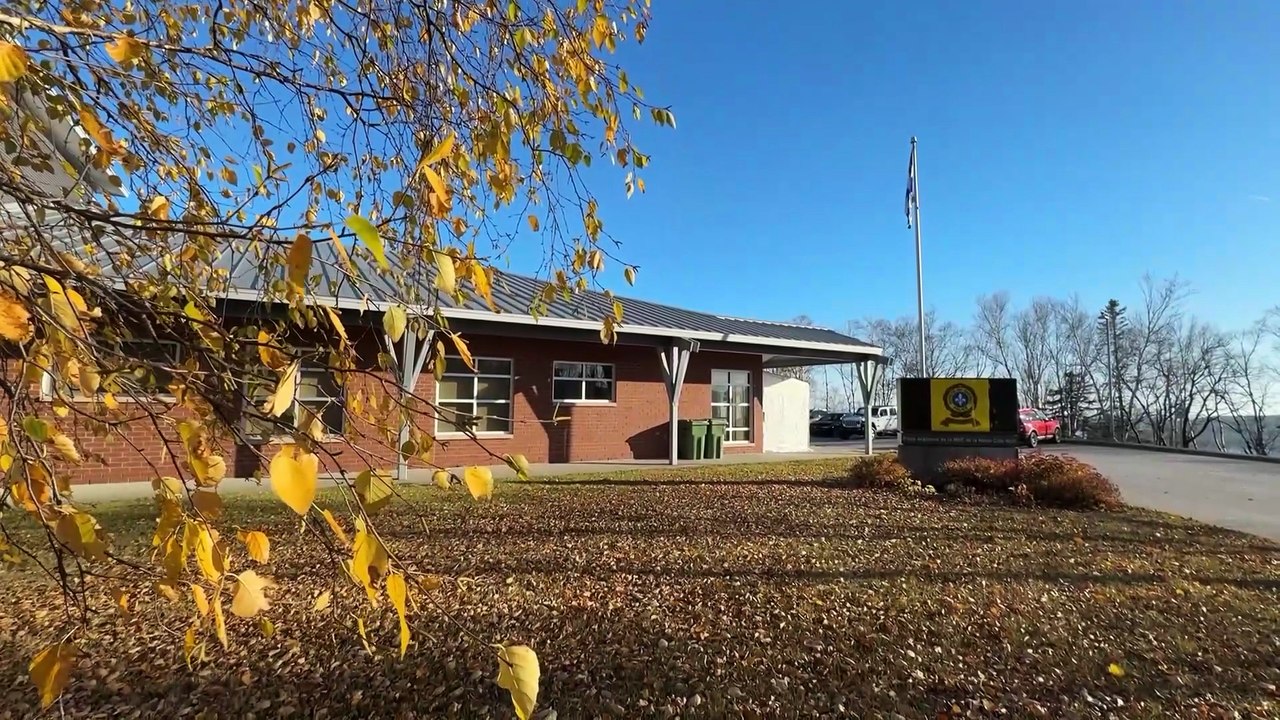 CH 28 Oct TOPO Fermeture poste SQ Tadoussac WEB