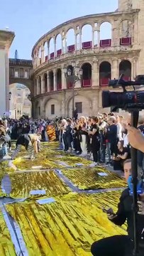 Crits de Mazón dimissió al centre de València