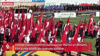 Cumhuriyetin kuruluşunun 102'nci yıl dönümü, tüm yurtta coşkuyla kutlandı