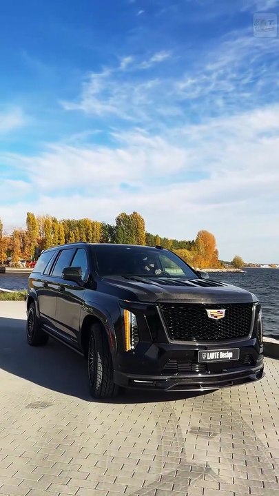 Cadillac Escalade – ESTHETE Kit im Fokus! #Escalade2024 #LuxurySUV #CarbonStyle