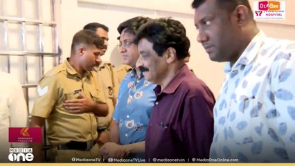 താമരശ്ശേരിയിലെ അറവുമാലിന്യ പ്ലാന്റ് ഫ്രഷ് കട്ടുമായി ബന്ധപ്പെട്ട് വിളിച്ച  സർവകക്ഷി യോഗം സമരസമിതി അംഗങ്ങളില്ലാതെ പുരോഗമിക്കുന്നു...