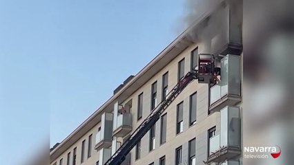 Dos traslados, uno muy grave, en un incendio en Buztintxuri