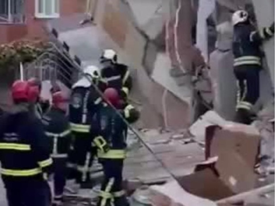 Wohnhaus in der Türkei stürzt ein: Zwei Tote und zwei Vermisste