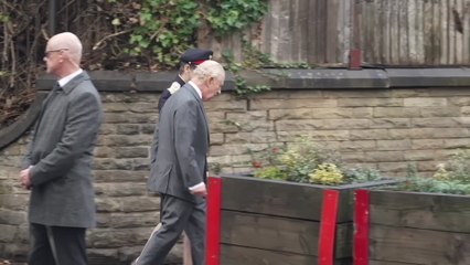 King Charles visits UK synagogue attacked by 'IS supporter'