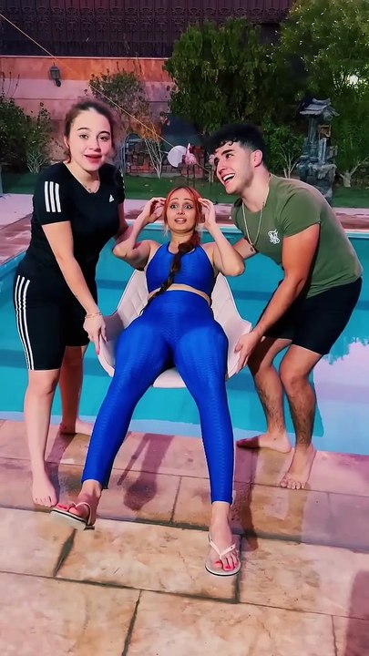 تحدي كرسي المسبح مع انس وبيسان😂