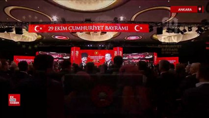 Cumhurbaşkanlığı Külliyesi'ndeki 29 Ekim resepsiyonuna Ahmet Davutoğlu ve Ali Babacan da katıldı