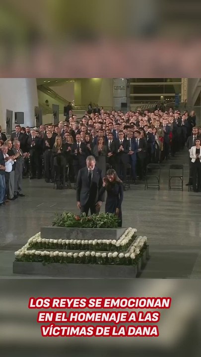 Los reyes se emocionan en el homenaje a las víctimas de la Dana