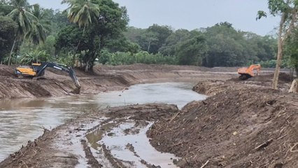 Ministra del Gobierno recorre áreas afectadas por inundaciones en Tonosí