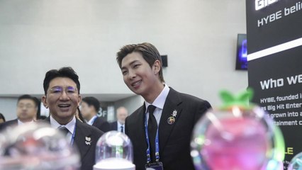 BTS RM, 방시혁 의장과 CEO 서밋 개회식 참석 / YTN
