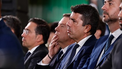 Así ha sido el funeral por las víctimas de la dana con gritos de "dimisión" y "asesino" a Mazón