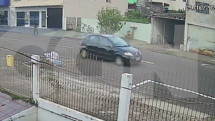 Bicicleta é furtada em plena luz do dia no Bairro Parque São Paulo