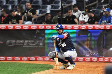 Entrevista Renato Núñez - Infielder, Navegantes del Magallanes