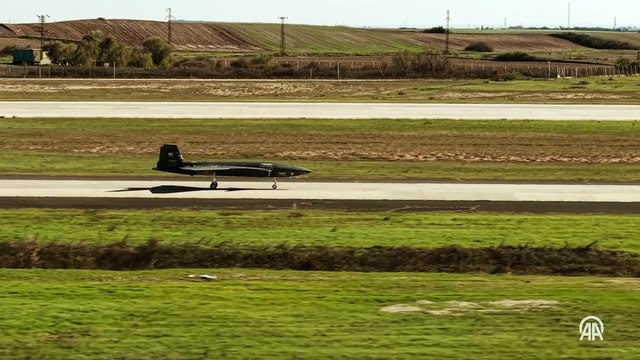 Baykar Yönetim Kurulu Başkanı Bayraktar, Bayraktar KIZILELMA'nın AB Kalkışlı Aerodinamik Sistem Tanımlama Testi'ne ilişkin video paylaştı