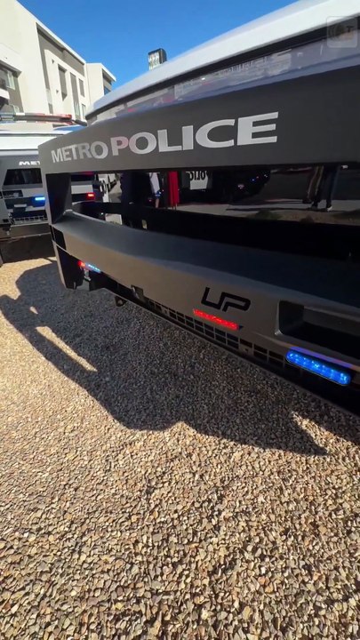 Cybertruck als Streifenwagen – Las Vegas dreht auf! #Tesla #EV #Cybertruck