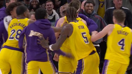 Reaves wins it at the buzzer for the Lakers