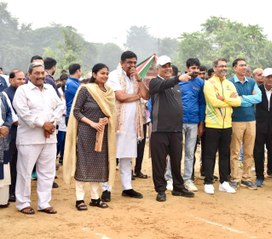अलवर सांसद खेल उत्सव के दूसरे दिन खिलाड़ियों में दिखा जोश, केंद्रीय मंत्री भूपेंद्र यादव ने किया शुभारंभ