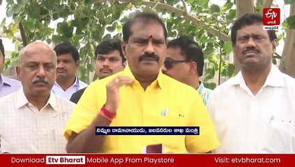 ప్రకాశం బ్యారేజీకి కొనసాగుతున్న వరద - మొదటి ప్రమాద హెచ్చరిక జారీ