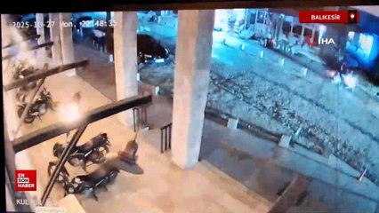 Balıkesir'deki depremde iki kardeş ölümden döndü