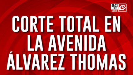 Atención: la avenida Álvarez Thomas está cortada al tránsito por insólito accidente