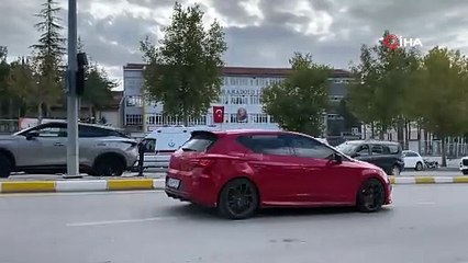 Tartışma bıçaklı kavgaya dönüştü: 1 yaralı