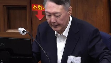 윤, 넉 달 만에 내란재판 출석...곽종근에 직접 질문 / YTN