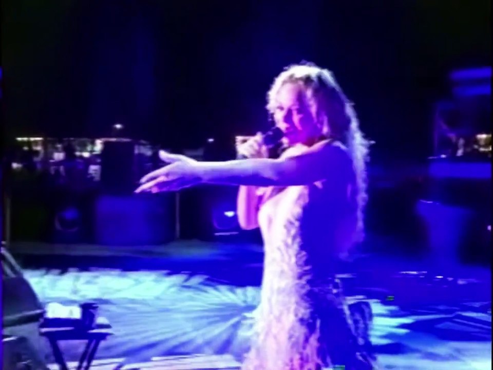 Mariah Carey - Vision Of Love (Charmbracelet Tour, Manila - 2003).