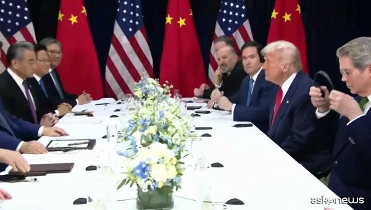 Trump vede Xi: "Grande successo". Sorrisi e accordo sulle terre rare