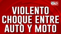 Violento choque entre auto y moto en Flores: hay un herido