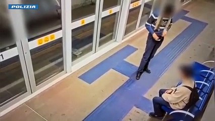 Rapine con il coltello in metropolitana: fermato un diciottenne