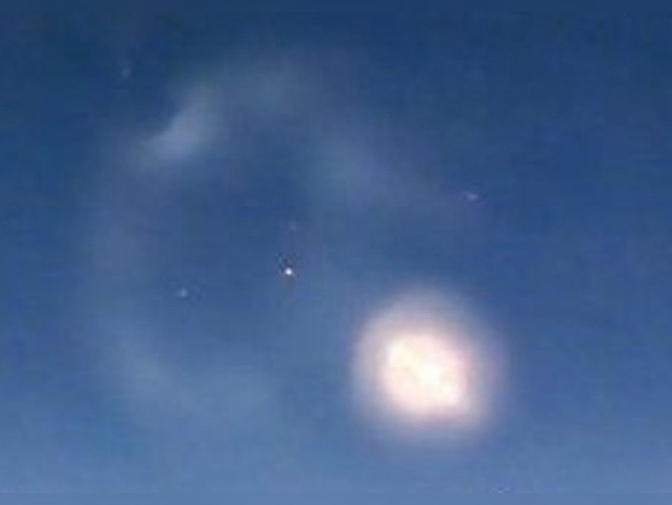 Meteor oder Ufo? Rätselraten um mysteriöses Licht am Himmel