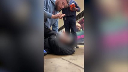 Moment 'pickpocket' in south London Tube station is tackled by martial arts expert