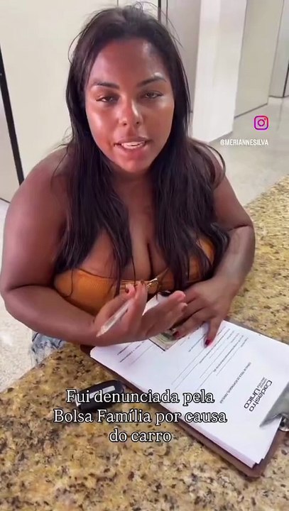 Diva do CRAS perde Bolsa Família após comprar carro e iPhone 17