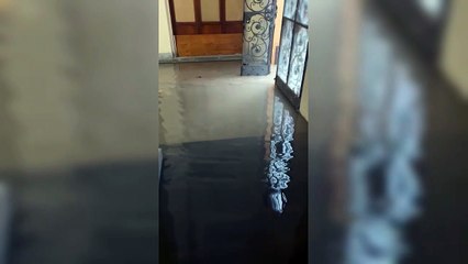 Maltempo in Toscana, allagamenti nel centro di Pisa