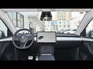 Das Interieur vom 2025 Tesla Model Y (Juniper) im Detail