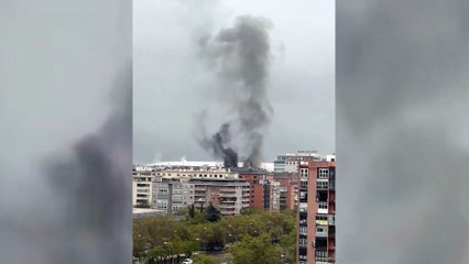 Un incendio en las proximidades del estadio Santiago Bernabéu genera alarma entre vecinos