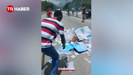 Tanzanya'da seçim gerilimi: Binalar ateşe verildi! Caddeler savaş alanında döndü: Sokağa çıkma yasağı ilan edildi