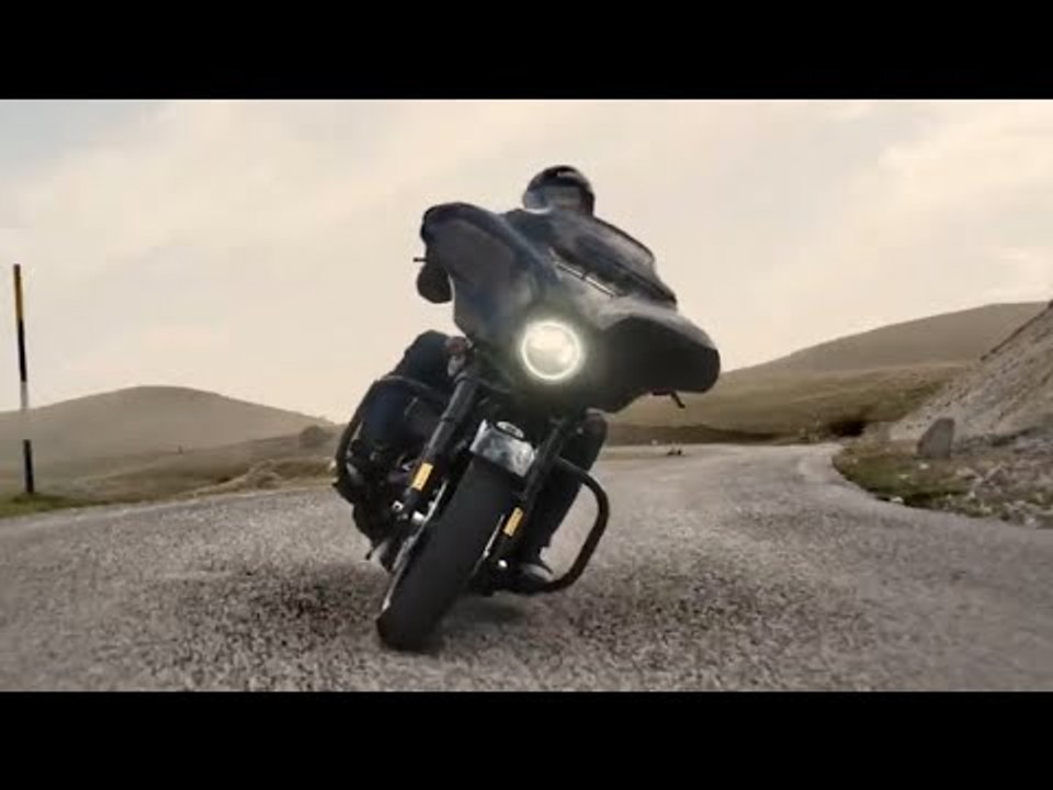 2025 Pirelli DIABLO POWERCRUISER – Der ultimative Performance-Reifen für Custom-Bikes!