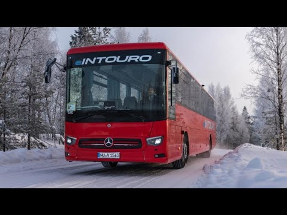 Mercedes-Benz eIntouro im Extremtest: So schlägt sich der Elektrobus im Winter!
