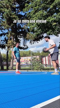 Je lui mets une vitesse avec mon mal de genou