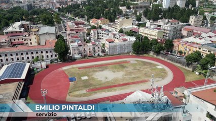 Campo atletica Santamaria, lavori a rilento e acqua fredda