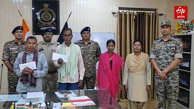 कोंडागांव में तीन नक्सलियों का सरेंडर, इनामी नक्सली सिरबती ने भी डाले हथियार