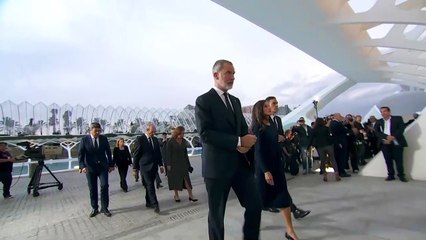 La Reina Letizia rescata su look más viral tras su emoción en el aniversario de la DANA