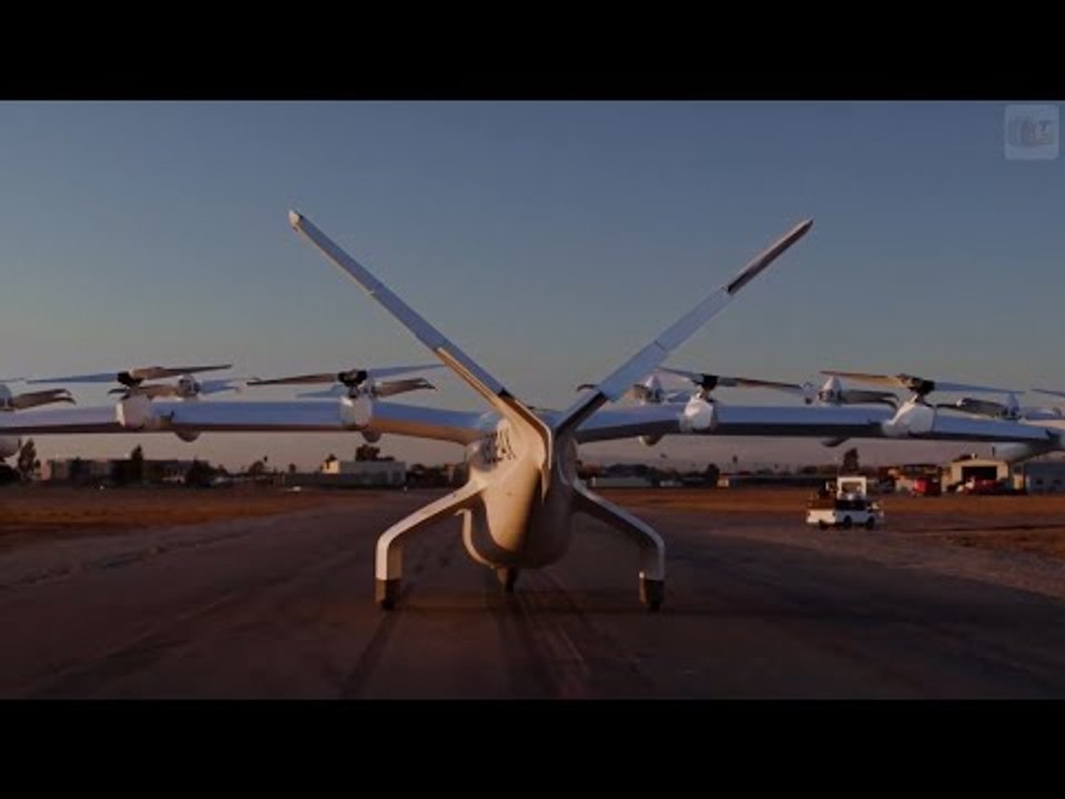 eVTOL-Midnight Flugtaxi enthüllt: Design trifft auf Ingenieurskunst im Hangar