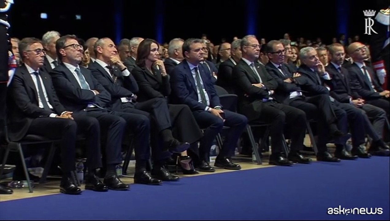 Mattarella: 27 milioni di italiani "pacifica armata del risparmio"
